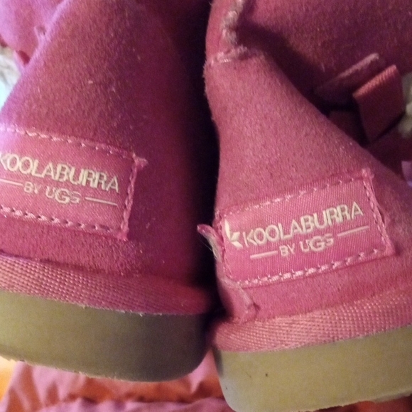 Koolaburra Kids Boots in Vibrant Pink - Picture 1 of 7